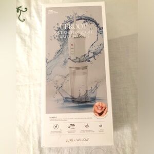 Luxe + Willow IPX7 Rechargeable Water Flosser